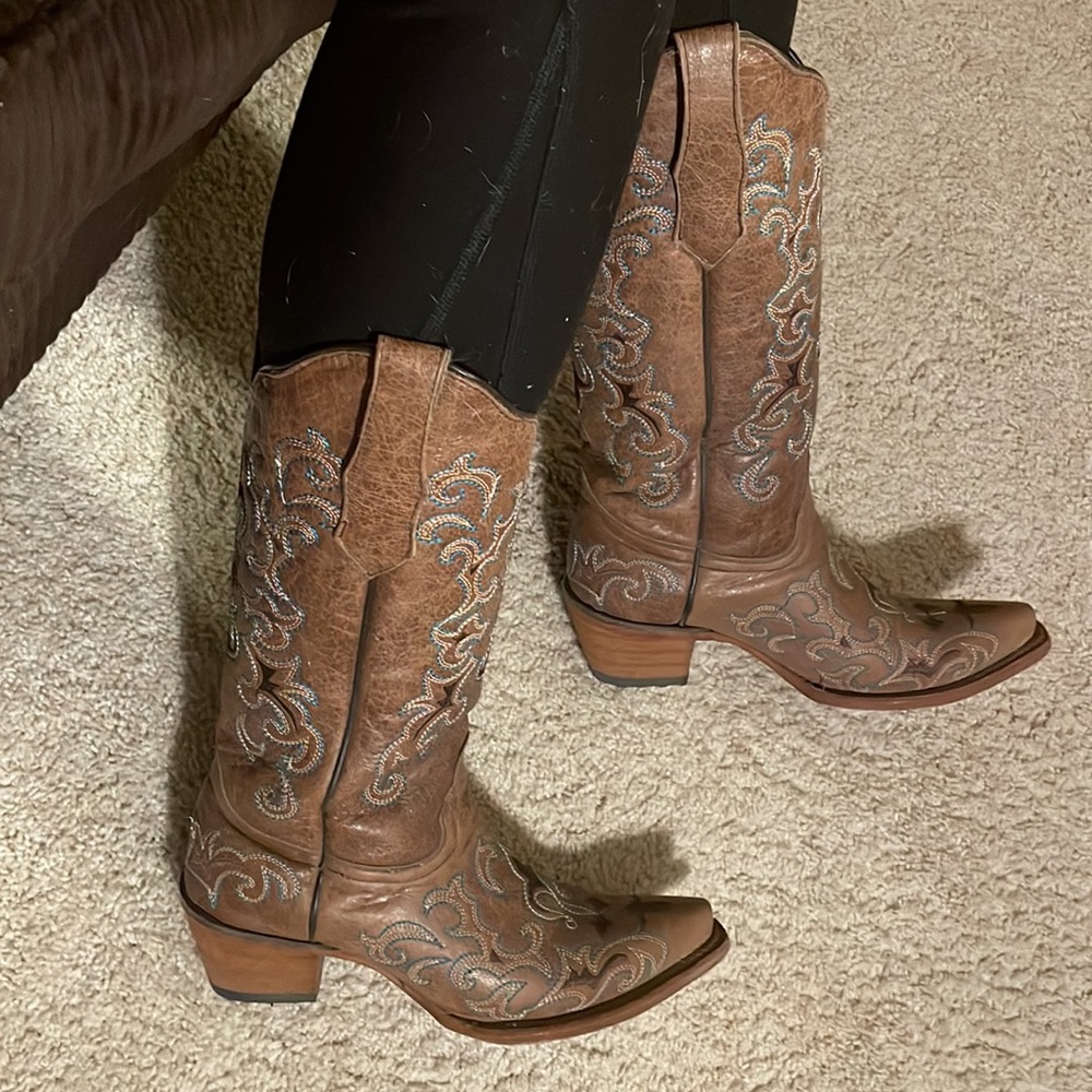Circle G Cowboy boots brown with white and teal embroidery womens size 7.5